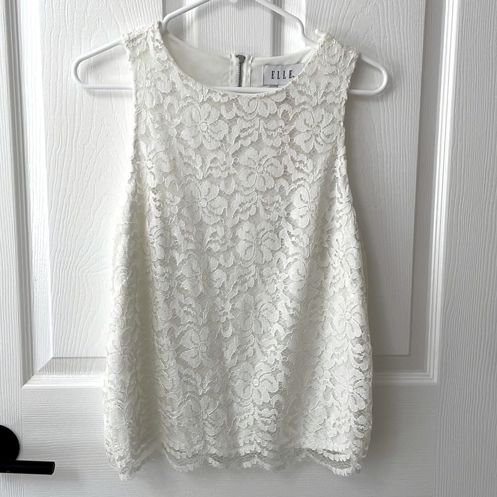 Elle lace tank